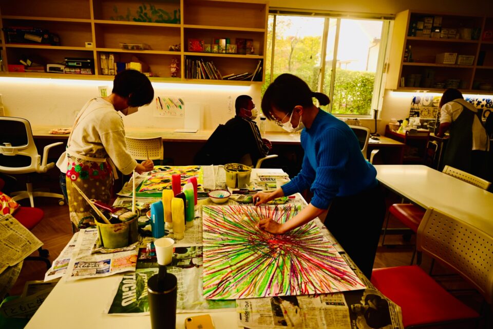 アール・ド・ヴィーヴル活動写真１