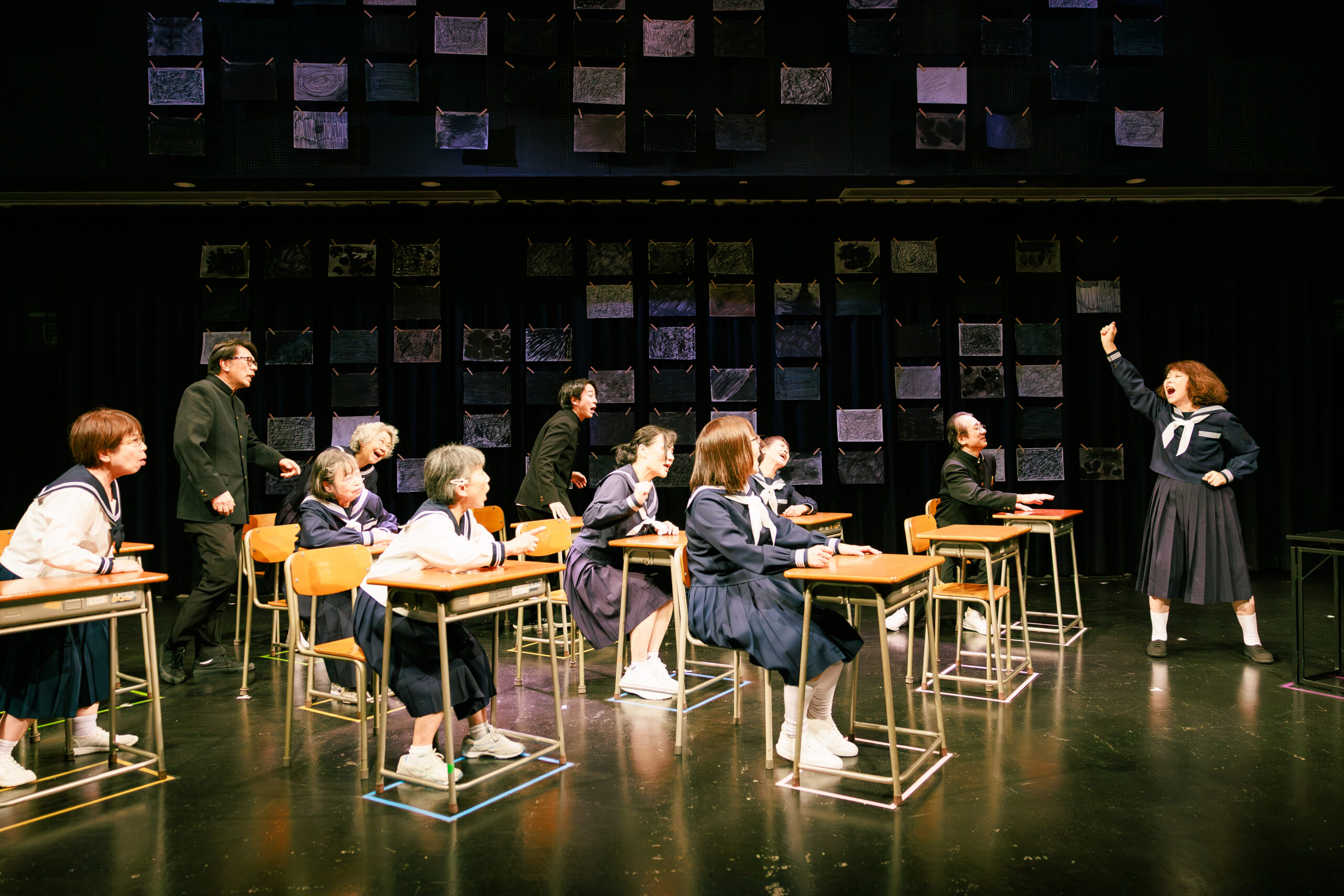 横須賀シニア劇団の活動写真