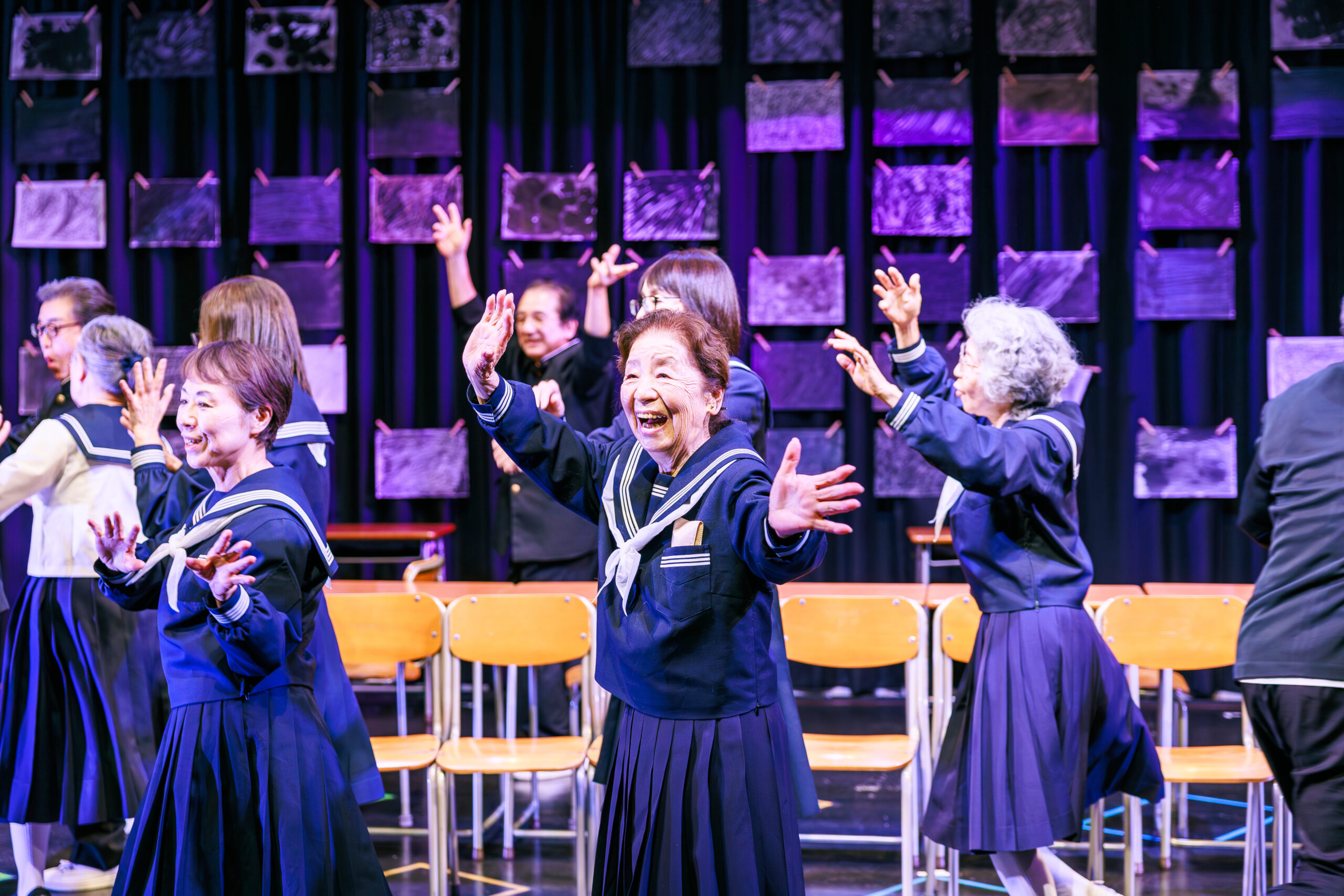 横須賀シニア劇団の活動写真